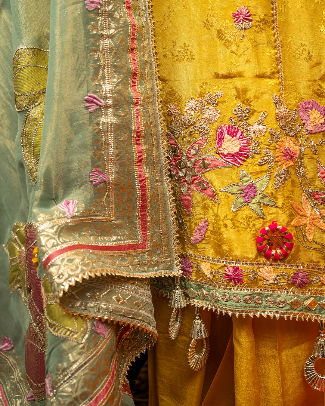 🌟 Radiate Elegance in Yellow and Blue 🌟